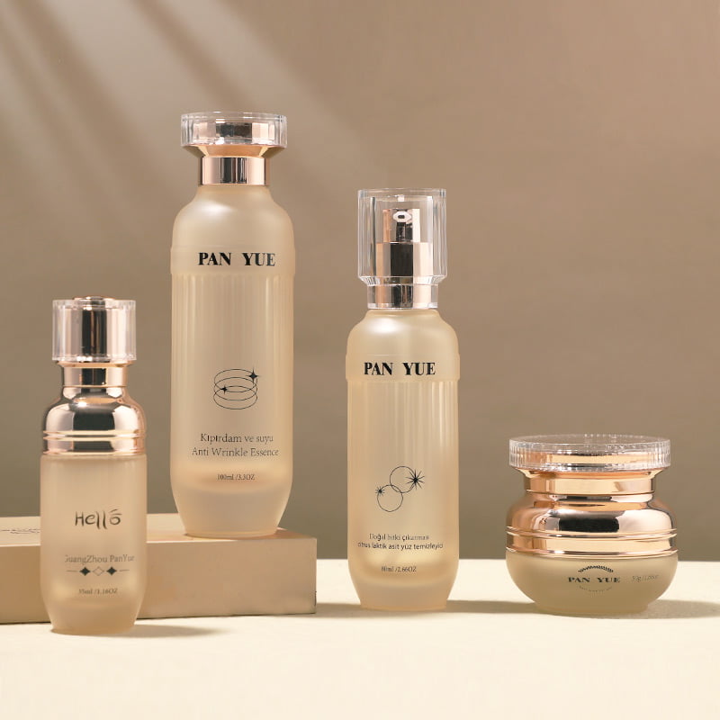 luxury glass bottle set with Acrylic cover